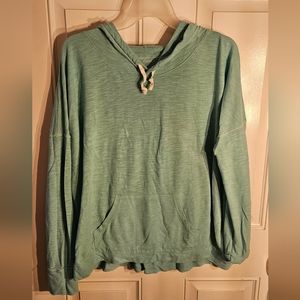 AE lightweight Hoodie EuC size large